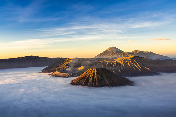 Sunrise point gunung Bromo